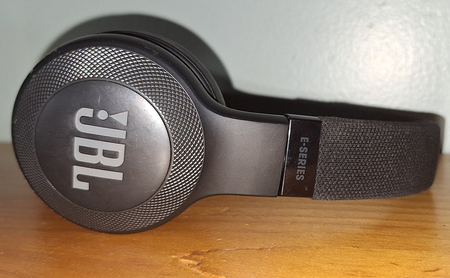 JBL E45BT